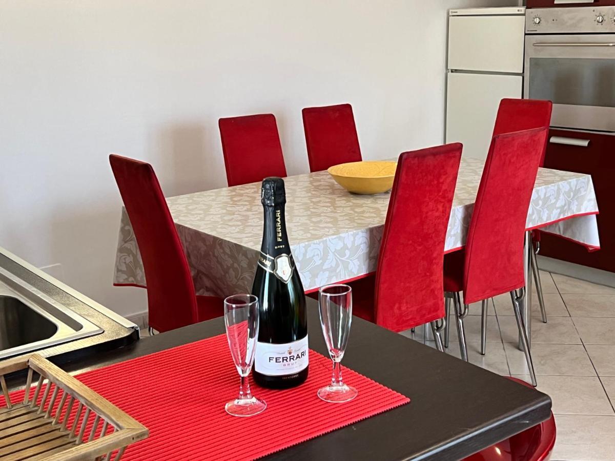 דירות קלטניסטה ***** La Casa Di Gio מראה חיצוני תמונה