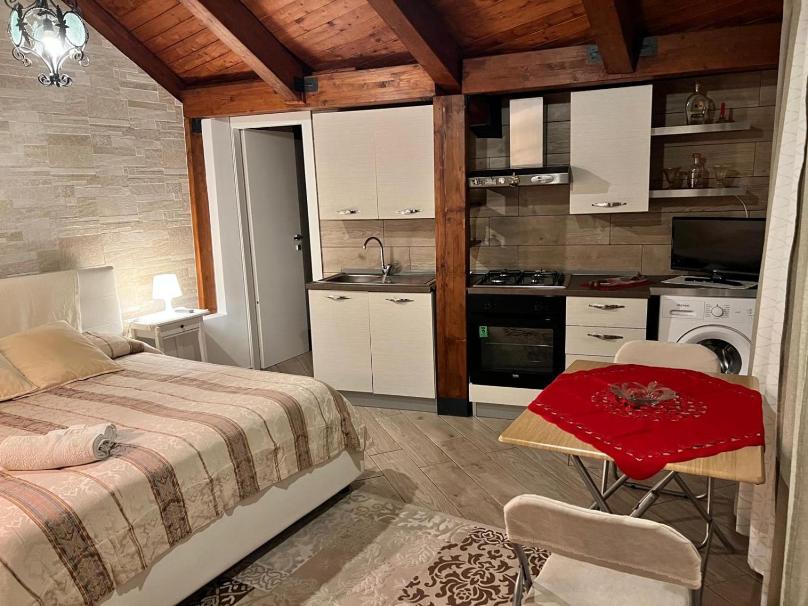 דירות קלטניסטה ***** La Casa Di Gio מראה חיצוני תמונה