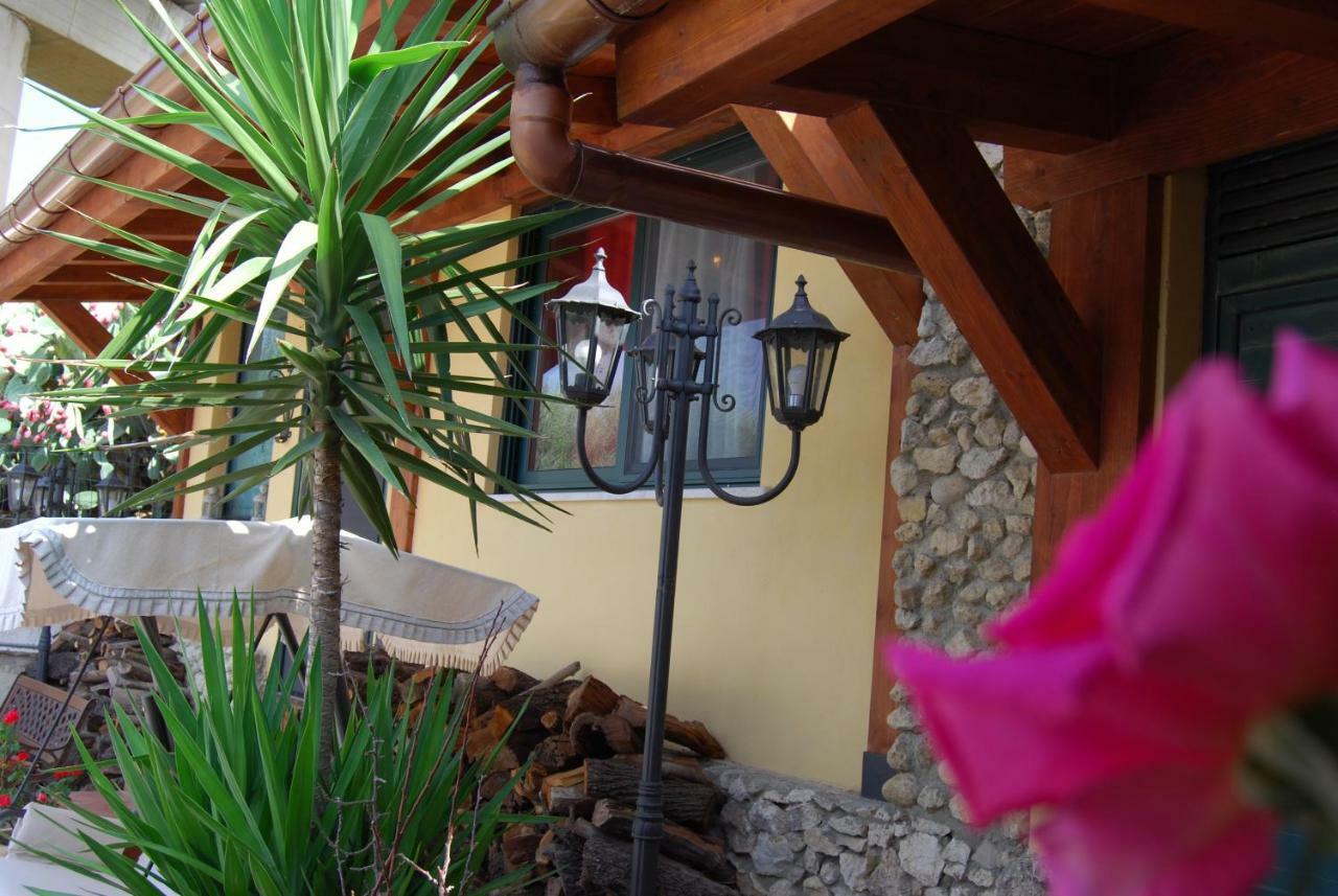 דירות קלטניסטה ***** La Casa Di Gio מראה חיצוני תמונה